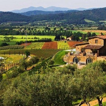 best-hotels-near-vineyards-in-Italy
